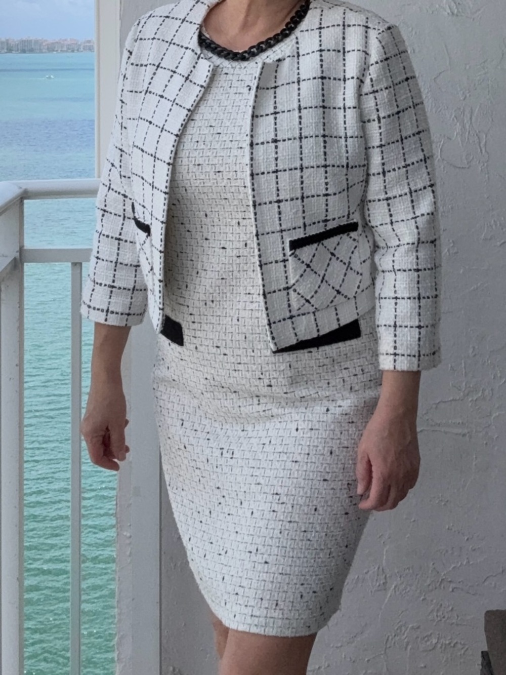 Karl Lagerfeld Tweed Dress Suit Set Size 8 Black White Chanel Style - Picture 8 of 8